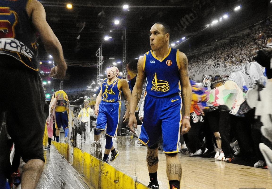 甲骨文球馆主场胜利：勇士队穿越海湾大桥的奥克兰印记